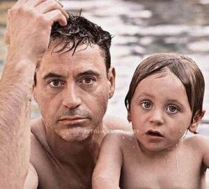 Exton Elias Downey bathing with Robert Downey Jr